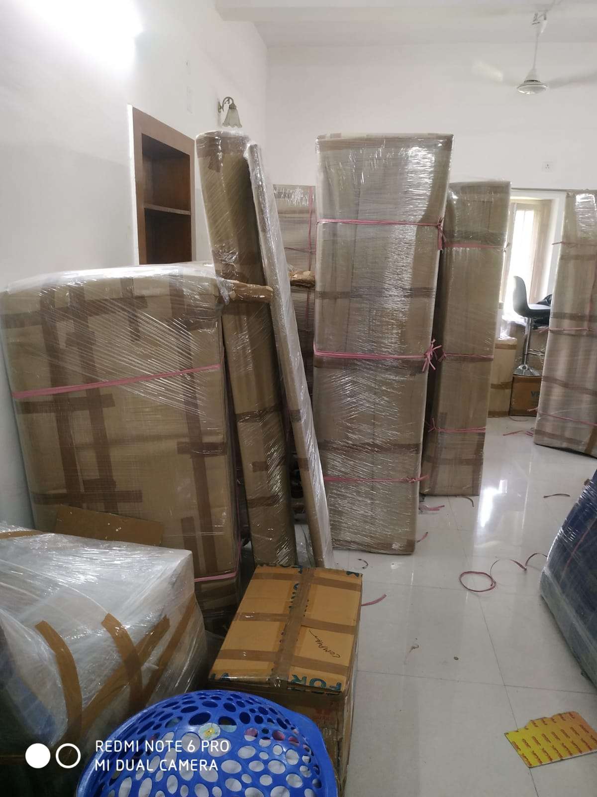 Household Shifting Services in Gaur city Greater Noida