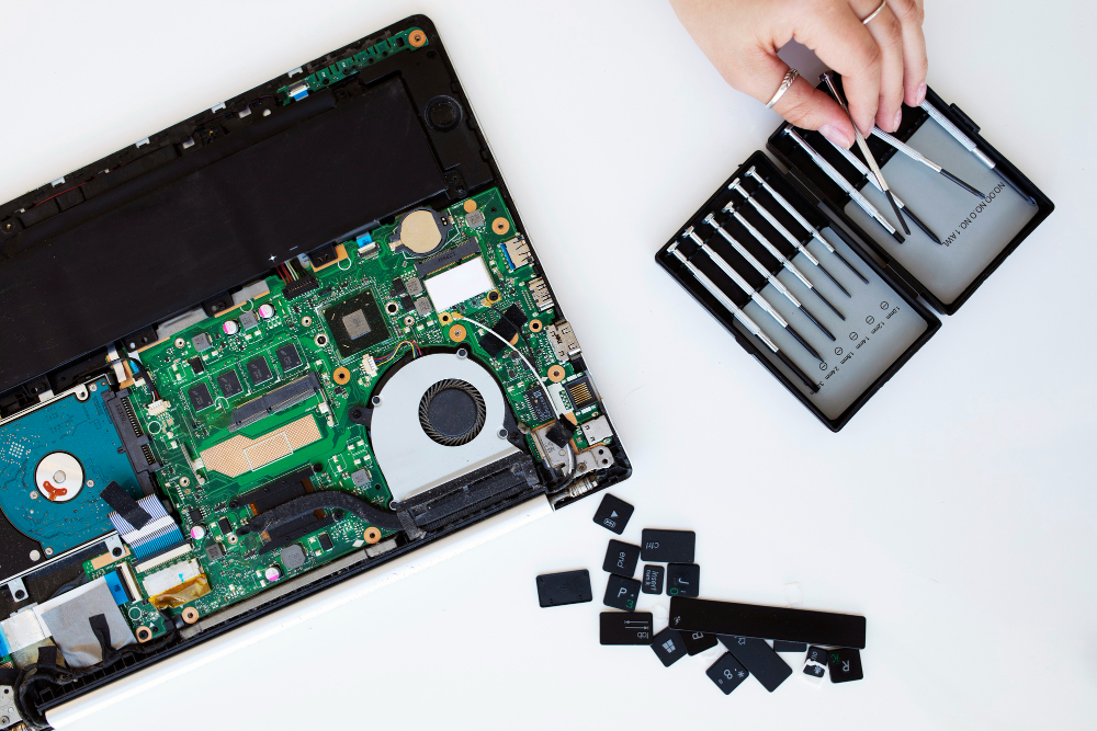 Top Training Centre for Laptop Repairing in Delhi